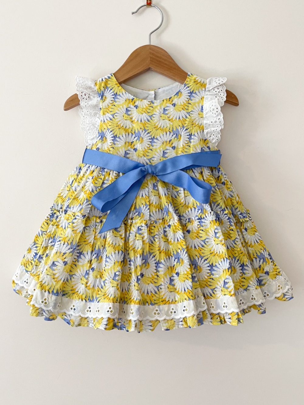 LAURA ASHLEY LONDON EUC/NWOT Daisy Print Special Occassion Twirl Dress